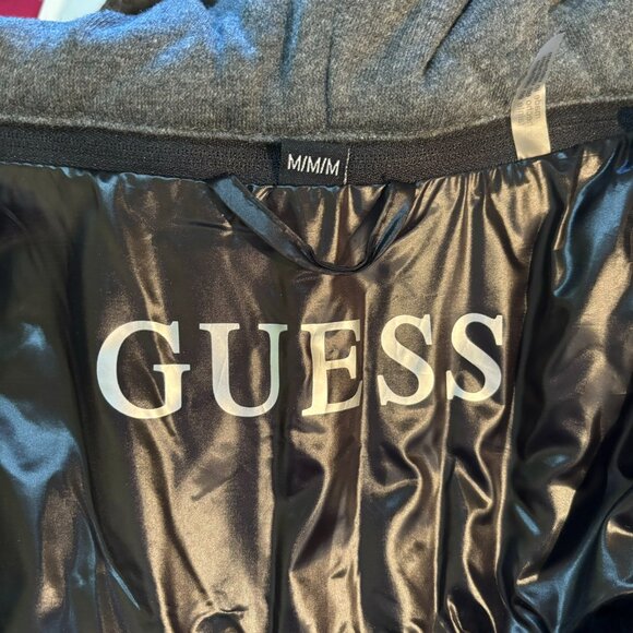 New Guess Packable Puffer Jacket Removable Hood  Stuff Sack M Black 22LMP719 - Picture 9 of 16
